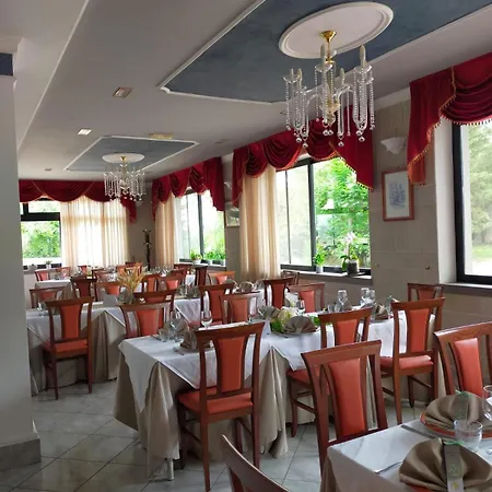 Dades Castelluccio dei Sauri